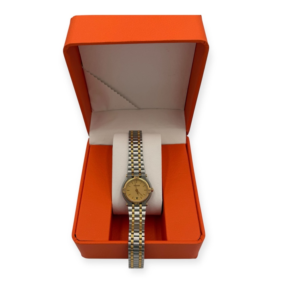 GUCCI 9000L Vintage Two-Tone Date Watch | COA Included - Picture 4 of 14